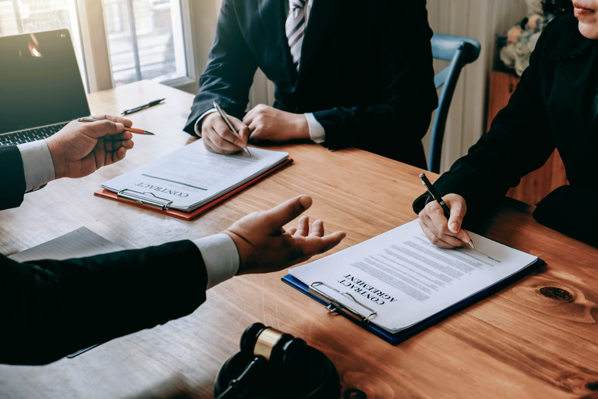 Protect Your Business: The Value of Legal Professionals in Contracts