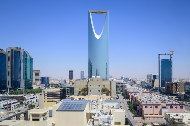 7 Strategic Ways to Accelerate Your Career Growth In Saudi Arabia